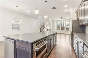 621 Broadview Terrace NE, Atlanta, GA 30324 - Photo 10