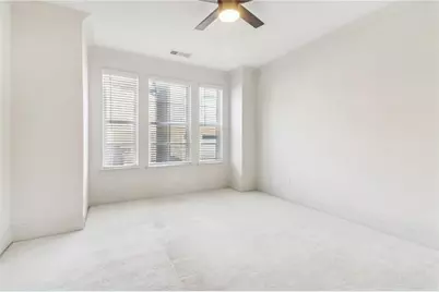 621 Broadview Terrace NE, Atlanta, GA 30324 - Photo 16