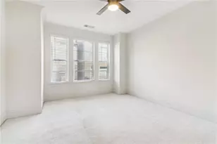 621 Broadview Terrace NE, Atlanta, GA 30324 - Photo 16