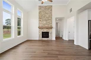 567 Pearl St, Cumming, GA 30040 - Photo 10