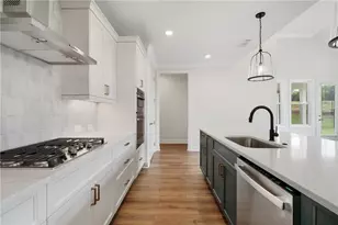 567 Pearl St, Cumming, GA 30040 - Photo 8