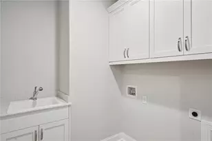 547 Pearl St, Cumming, GA 30040 - Photo 12