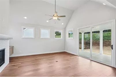 547 Pearl Street, Cumming, GA 30519 - Photo 4