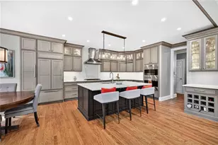 5109 Parkwood Oaks Ln, Smyrna, GA 30126 - Photo 8