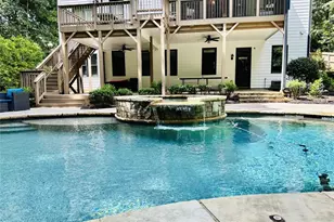 525 Forest Hills Dr, Atlanta, GA 30342 - Photo 42