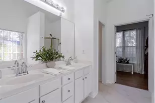 1075 Julius Dr, Suwanee, GA 30024 - Photo 12