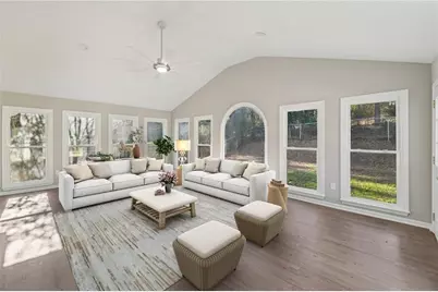 4658 Robie Road SW, Lilburn, GA 30047 - Photo 10