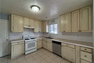 1317 Country Downs Dr, Norcross, GA 30093 - Photo 6