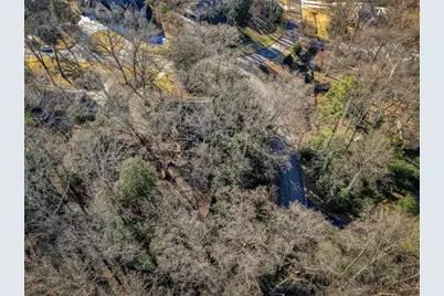 6340 Aberdeen Drive NE, Sandy Springs, GA 30328 - Photo 6