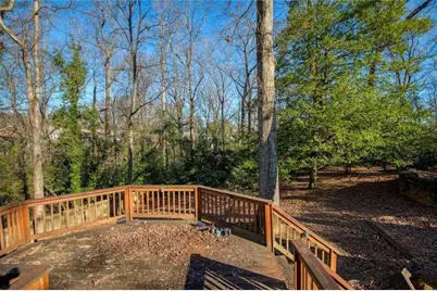 6340 Aberdeen Drive NE, Sandy Springs, GA 30328 - Photo 6