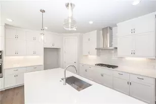 563 Pearl St, Cumming, GA 30040 - Photo 8