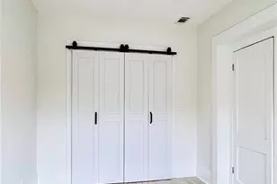 38 Delmont Dr NE, Atlanta, GA 30305 - Photo 10