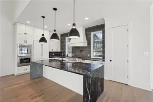 120 Thome Dr, Alpharetta, GA 30022 - Photo 10