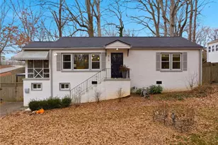 810 Burchill St SW, Atlanta, GA 30310 - Photo 1