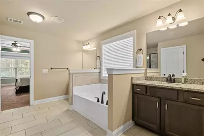 1050 Silver Thorne Drive, Loganville, GA 30052 - Photo 38