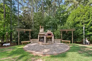 1050 Silver Thorne Dr, Loganville, GA 30052 - Photo 4