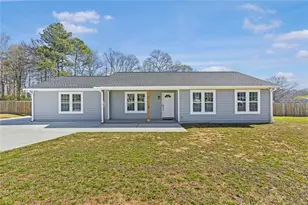 2001 Raymonds Dr, Loganville, GA 30052 - Photo 2