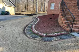 3125 Brownwood Dr, Snellville, GA 30078 - Photo 2