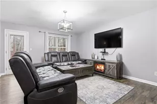 2700 Haynescrest Dr, Grayson, GA 30017 - Photo 4