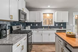 320 Rocky Cove Trail, Lawrenceville, GA 30044 - Photo 4