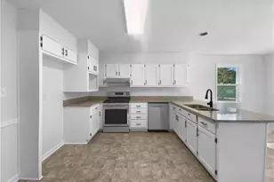 180 Antebellum Way, Fayetteville, GA 30215 - Photo 2