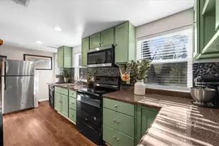 336 Gordon St, Jefferson, GA 30549 - Photo 6