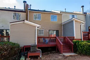 1066 Wedgewood Ln, Tucker, GA 30084 - Photo 4