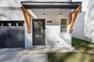 183 Jackson Heights, Cleveland, GA 30528 - Photo 2