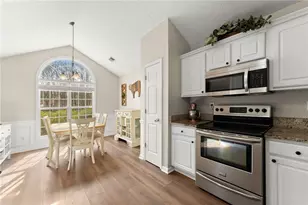 1360 Platinum Dr, Hoschton, GA 30548 - Photo 16