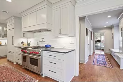 2622 Ellwood Drive NE, Atlanta, GA 30305 - Photo 14