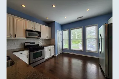 3941 Savannah Square Street, Suwanee, GA 30024 - Photo 6