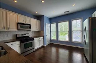 3941 Savannah Square St, Suwanee, GA 30024 - Photo 6