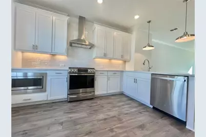 637 Milcroft Boulevard, Buford, GA 30518 - Photo 6