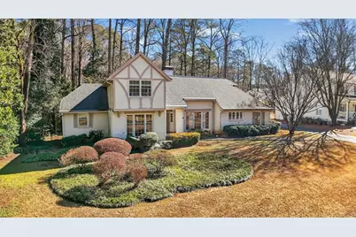 561 Bridgewater Drive, Atlanta, GA 30328 - Photo 2