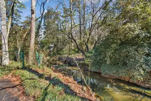 561 Bridgewater Dr, Atlanta, GA 30328 - Photo 50