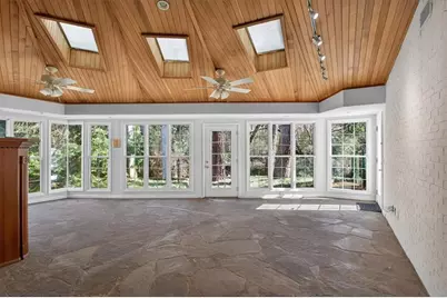 561 Bridgewater Drive, Atlanta, GA 30328 - Photo 40