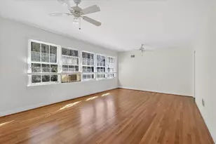 561 Bridgewater Dr, Atlanta, GA 30328 - Photo 24