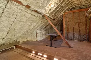 561 Bridgewater Dr, Atlanta, GA 30328 - Photo 38