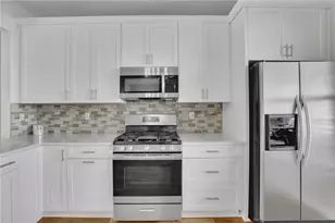 9165 Nesbit Ferry Rd, Alpharetta, GA 30022 - Photo 6