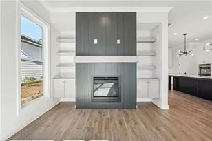 526 Pearl St, Cumming, GA 30040 - Photo 10