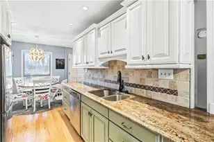 4872 Twin Lakes Trail, Dunwoody, GA 30360 - Photo 8