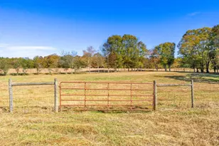 1319 Bethlehem Rd, Statham, GA 30666 - Photo 18