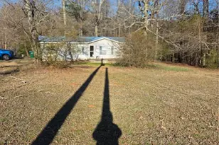 145 Rock Forge Ct, Jefferson, GA 30549 - Photo 2