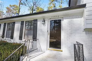 1236 Country Pine Dr, Ellenwood, GA 30294 - Photo 4