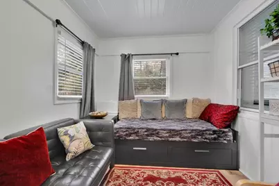 5599 Redan Circle, Stone Mountain, GA 30088 - Photo 8