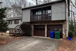 1756 Pierce Arrow Pkwy, Tucker, GA 30084 - Photo 2