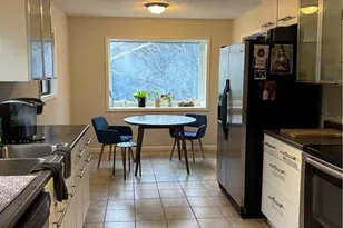 1756 Pierce Arrow Pkwy, Tucker, GA 30084 - Photo 4