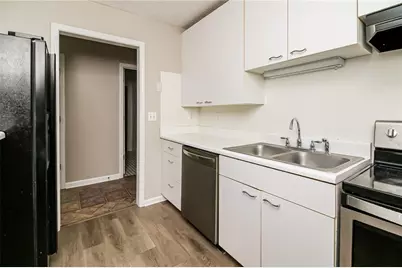 2536 Lakeshore Drive NE, Conyers, GA 30012 - Photo 8