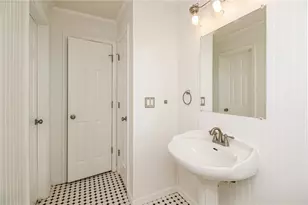 2536 Lakeshore Dr NE, Conyers, GA 30012 - Photo 14