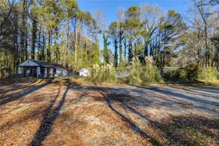 1266 Hickory Dr SW, Lilburn, GA 30047 - Photo 40